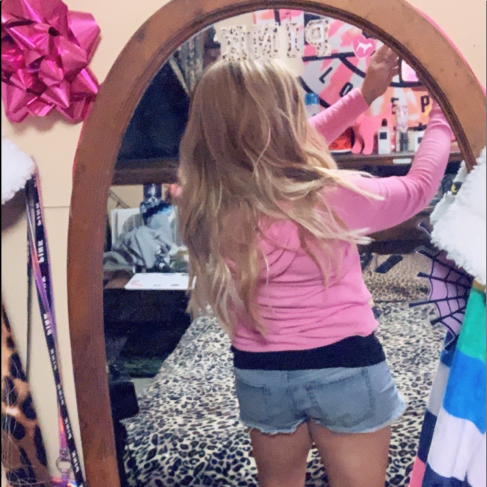 Wig - Picture 4 of 5